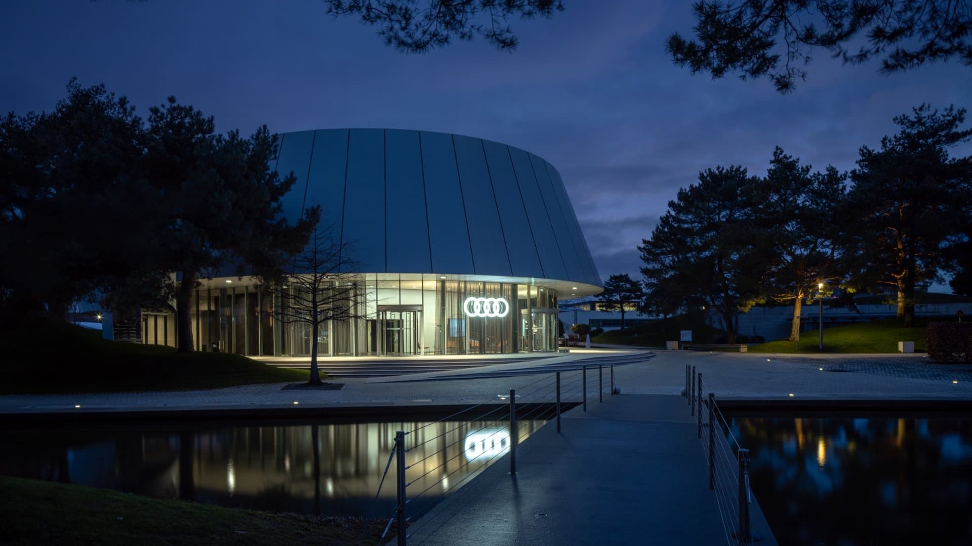 Audi Pavilion – Exterior view of the rotunda