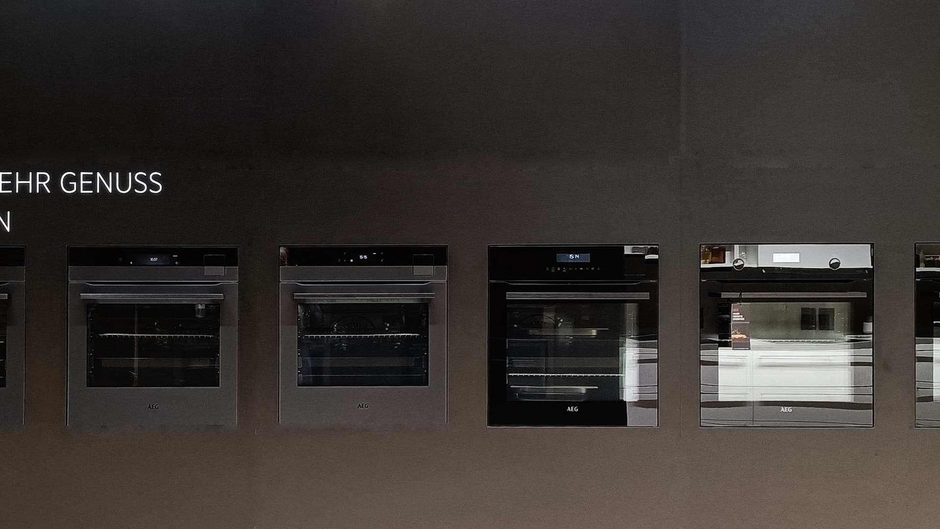 MattBlack Range – product staging